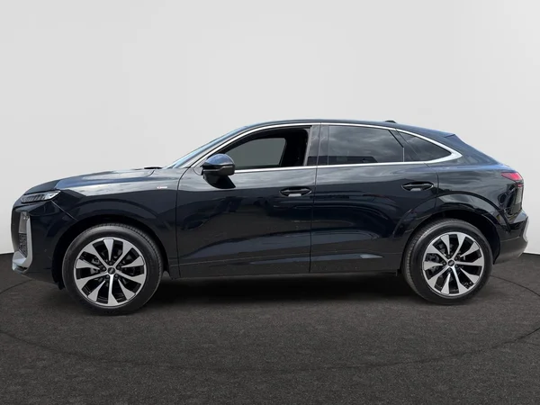 AUDI Q3 Sportback (2026) — foto 12 van 21