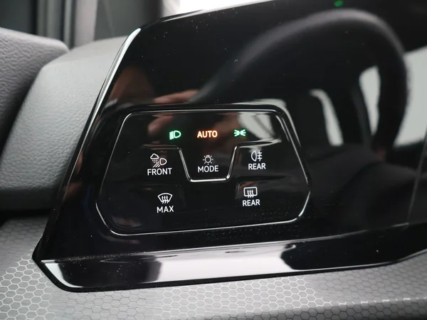 VOLKSWAGEN Golf VIII GTI (2024) — foto 22 van 30