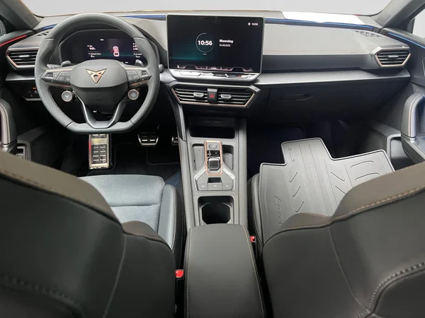 CUPRA Leon ST e-Hybrid (PHEV) (2025) — foto 10 van 14