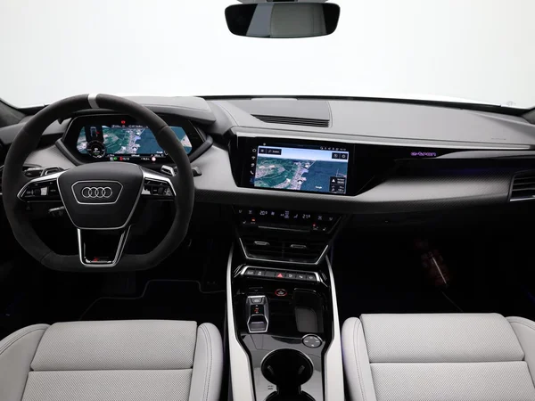 AUDI RS e-tron GT (2025) — foto 26 van 27