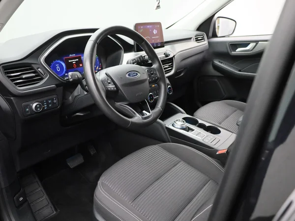 Ford Kuga (2022) — foto 7 van 39