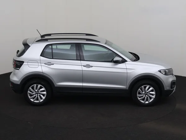 VOLKSWAGEN T-Cross (2023) — foto 22 van 26