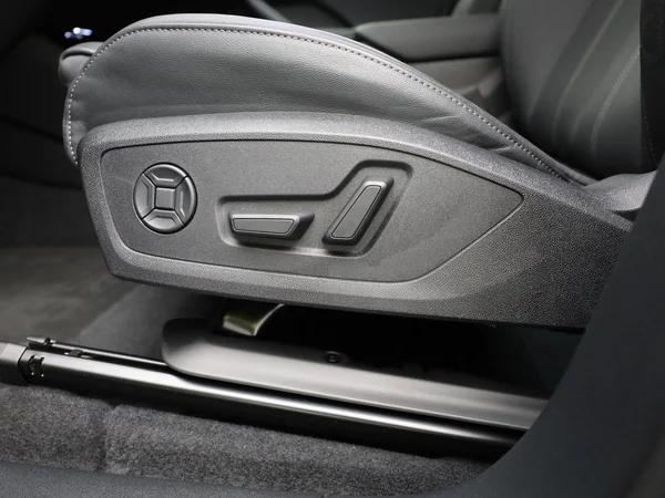AUDI Q6 e-tron (2024) — foto 13 van 20