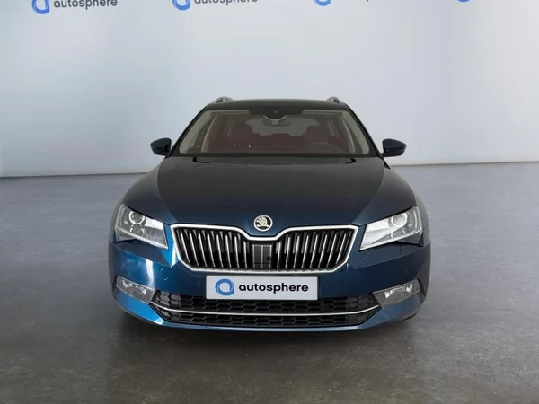 SKODA Superb Combi Dsl (2019) — foto 11 van 17
