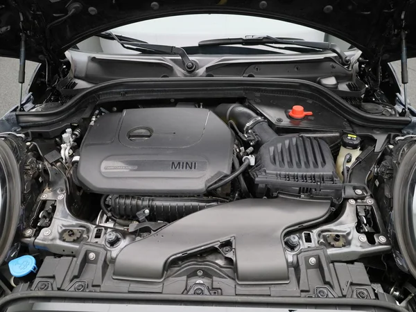 MINI One (2022) — foto 25 van 34