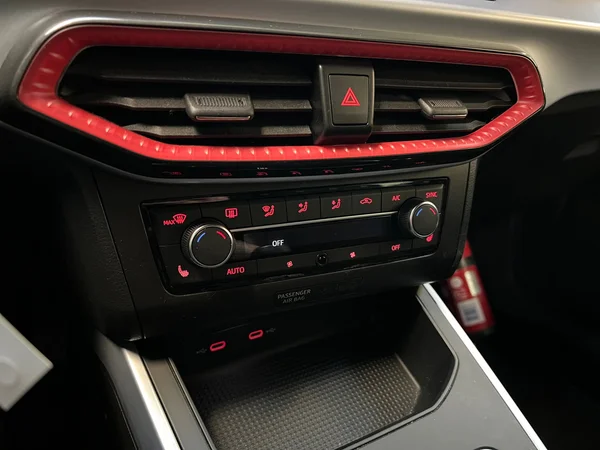 SEAT Arona (2024) — foto 8 van 20