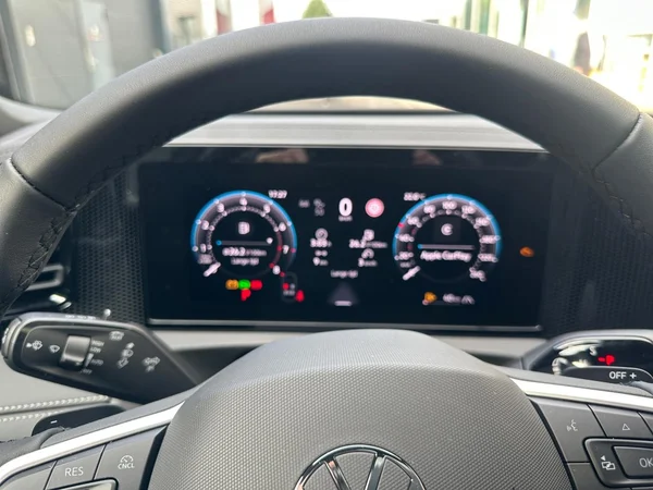 VOLKSWAGEN Tiguan (2026) — foto 6 van 24
