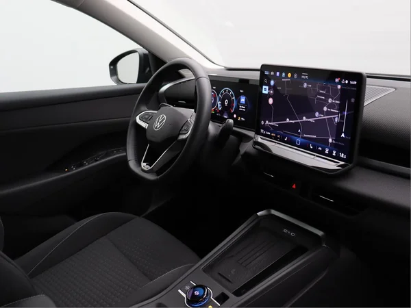 VOLKSWAGEN T-Roc (2025) — foto 11 van 16