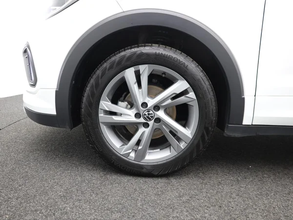 VOLKSWAGEN T-Cross (2024) — foto 11 van 19
