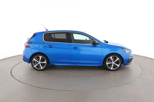 Peugeot 308 (2021) — foto 13 van 16