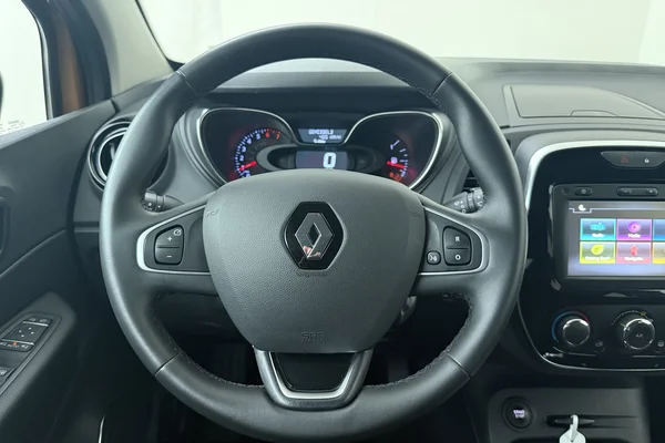 Renault Captur (2020) — foto 2 van 18