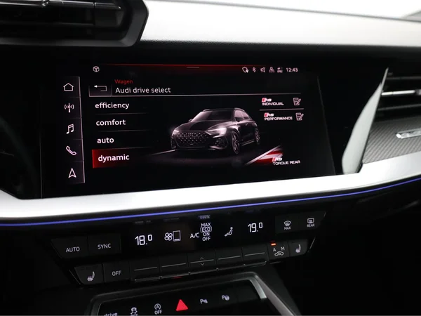 AUDI RS3 Sportback (2023) — foto 13 van 22