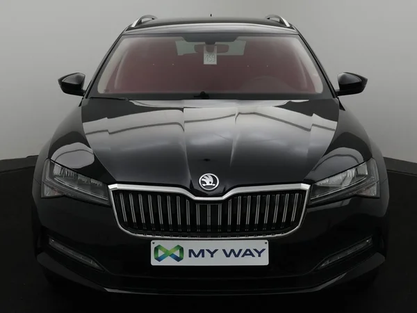 SKODA Superb Combi (2024) — foto 24 van 29