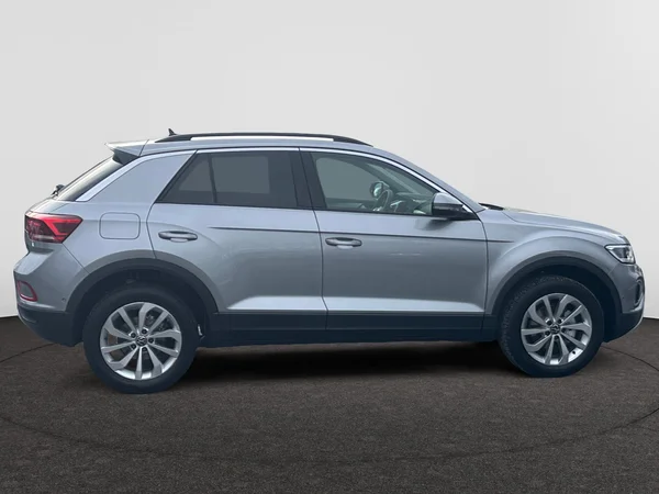 VOLKSWAGEN T-Roc (2025) — foto 22 van 24