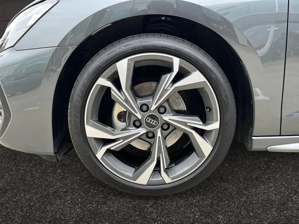 AUDI A3 Sportback (2025) — foto 11 van 22