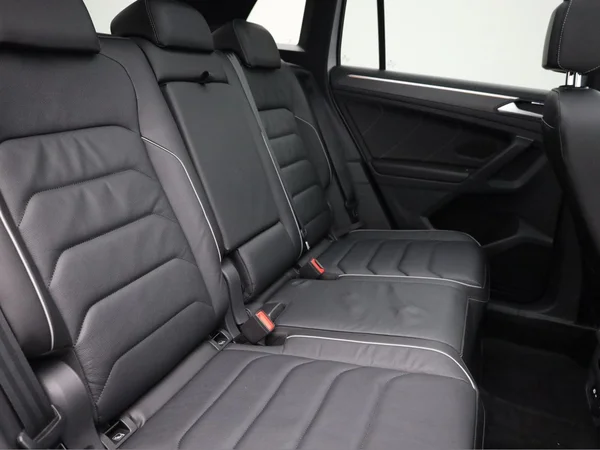 VOLKSWAGEN Tiguan eHybrid (PHEV) (2022) — foto 24 van 24