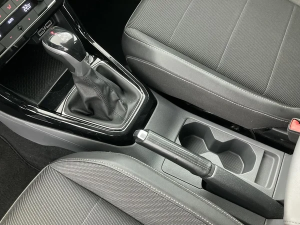 VOLKSWAGEN T-Cross (2020) — foto 8 van 35