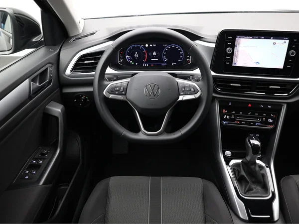 VOLKSWAGEN T-Roc (2023) — foto 4 van 20