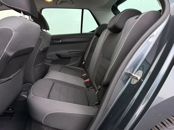 SKODA Fabia (2021) — foto 5 van 25