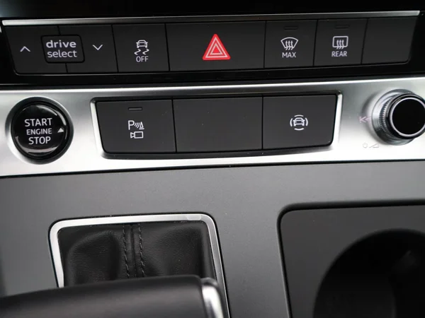 AUDI A6 Dsl (2023) — foto 15 van 28
