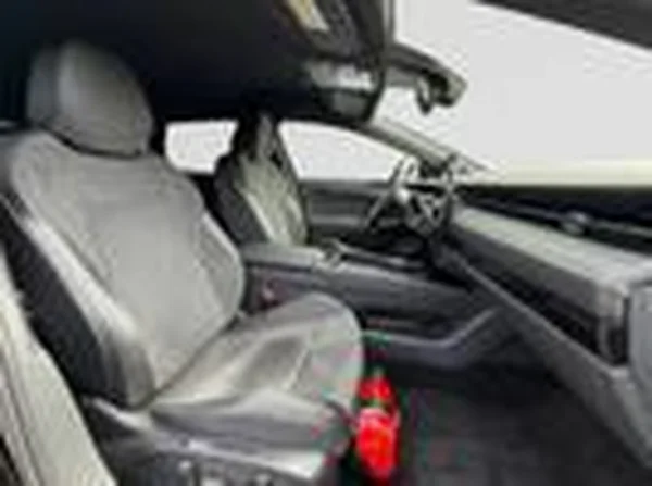 VOLKSWAGEN ID.7 Tourer (2026) — foto 2 van 15