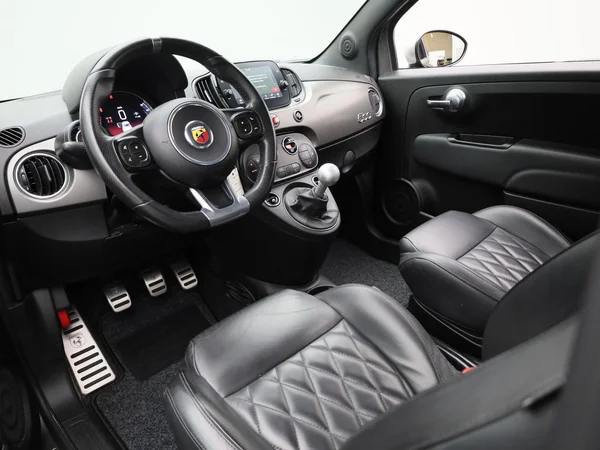 Fiat 500 (2022) — foto 7 van 44