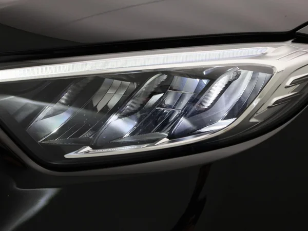Mercedes-Benz GLC (2025) — foto 7 van 49