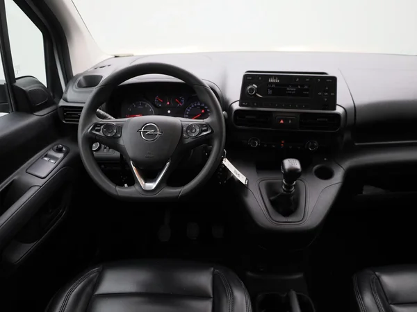 Opel Combo Life (2022) — foto 36 van 36