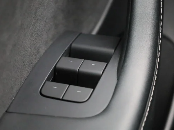 Tesla Model 3 (2022) — foto 25 van 47