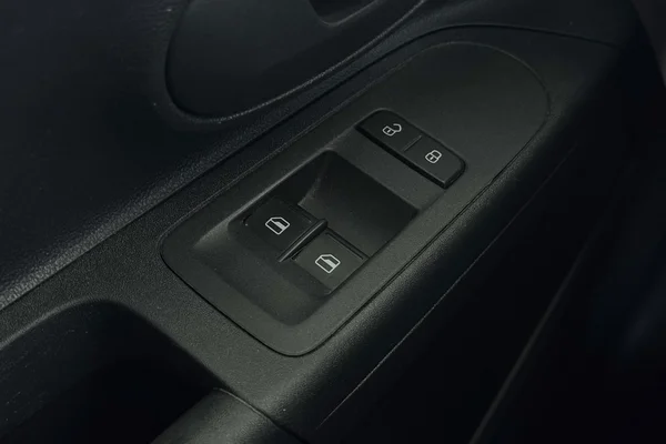 Volkswagen Up! (2022) — foto 10 van 33