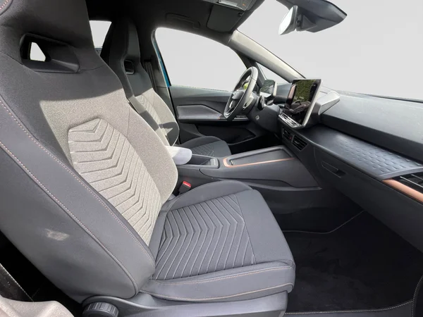 CUPRA Born (2025) — foto 22 van 24