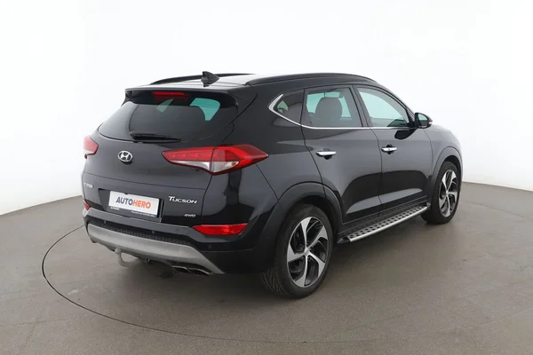 Hyundai Tucson (2018) — foto 12 van 16