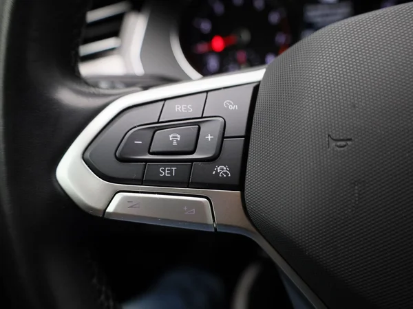 Volkswagen Passat (2024) — foto 15 van 44