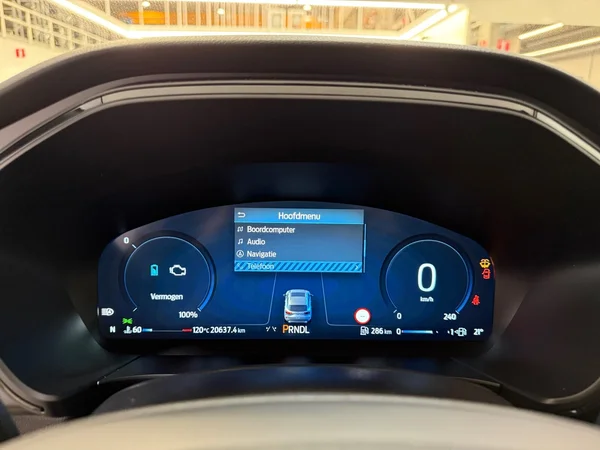 Ford Kuga (2025) — foto 8 van 29