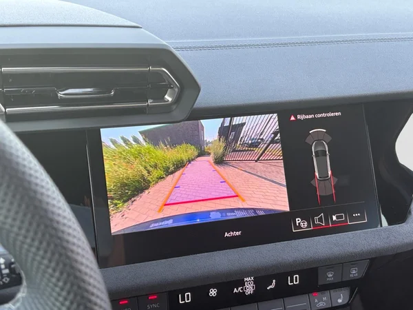 AUDI A3 Sportback PHEV (2025) — foto 6 van 19