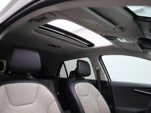 Kia Niro (2024) — foto 39 van 49