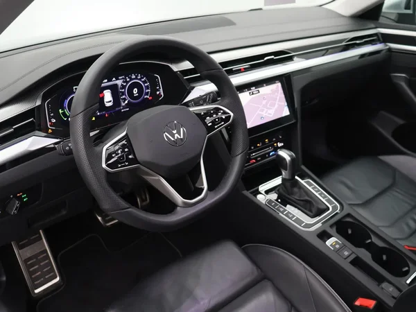 Volkswagen Arteon (2022) — foto 17 van 18