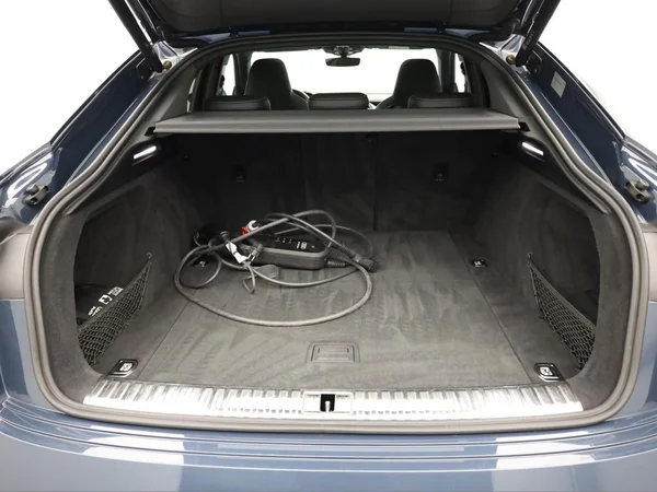 AUDI e-tron Sportback (2021) — foto 2 van 25