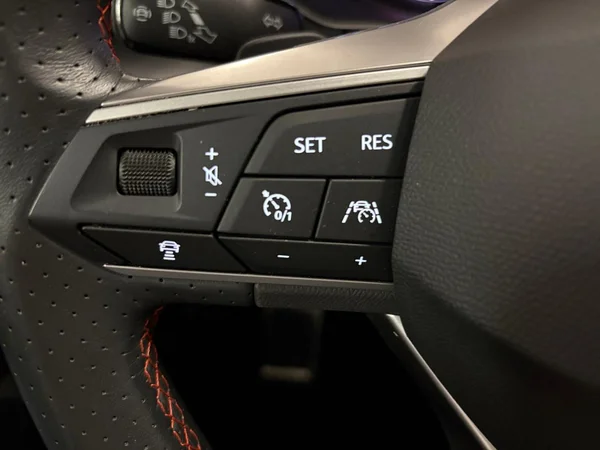SEAT Tarraco (2024) — foto 3 van 15