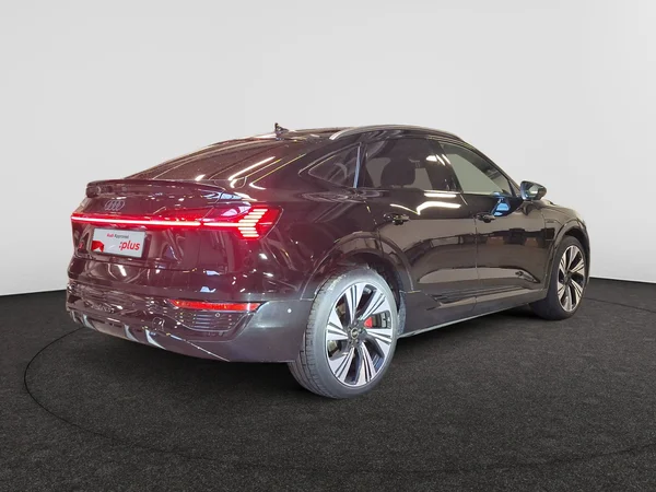 AUDI Q8 e-tron Sportback (2025) — foto 23 van 24