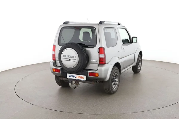 Suzuki Jimny (2015) — foto 12 van 16