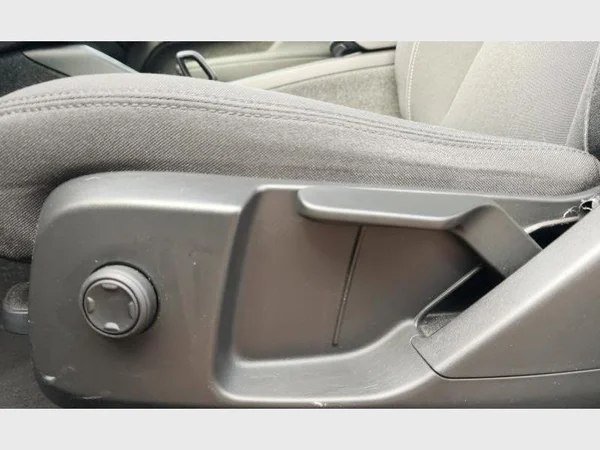 VOLVO C40 (2023) — foto 14 van 22