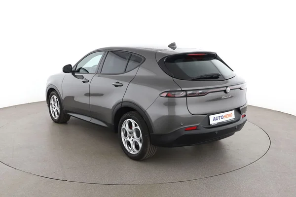 Alfa Romeo Tonale (2024) — foto 10 van 16