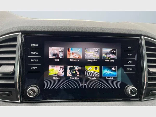 Skoda Karoq (2022) — foto 9 van 30