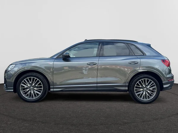 AUDI Q3 (2019) — foto 12 van 19