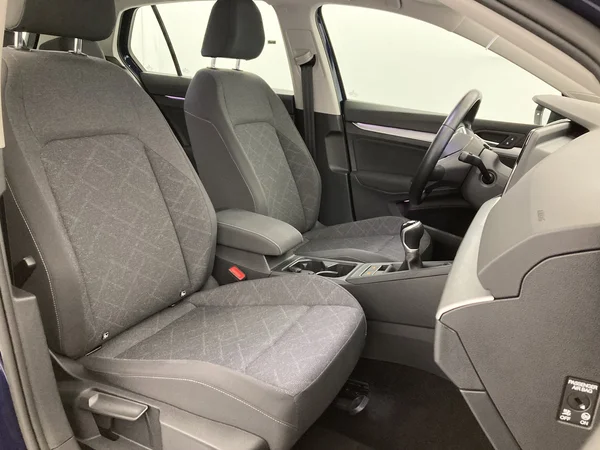 VOLKSWAGEN Golf VIII (2020) — foto 5 van 36