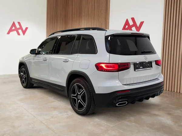 Mercedes-Benz GLB-180 (2021) — foto 31 van 31