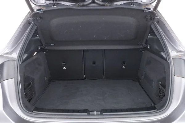 Mercedes-Benz GLA-Klasse (2022) — foto 8 van 16