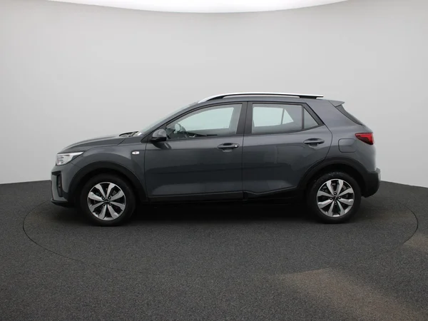 Kia Stonic (2022) — foto 29 van 34