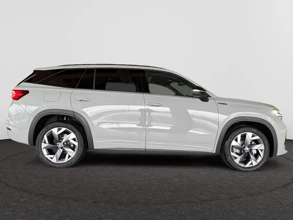 SKODA Kodiaq (2025) — foto 4 van 24